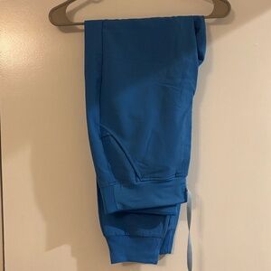 FIGS scrub bottoms size S / LIKE NEW